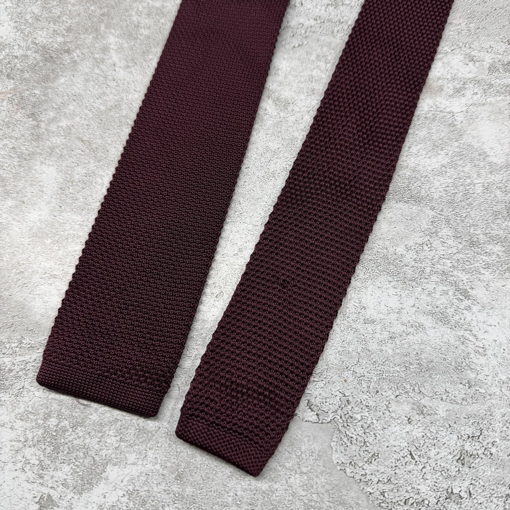 Umo Lorenzo Polyester Slim Tie Mens OS Burgendy Solid Knit Skinny Necktie 2.25"